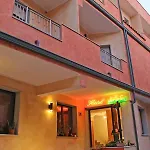 Ampurias فندق