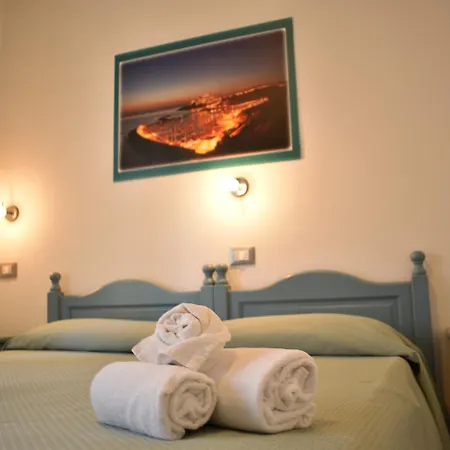Ampurias Hotel 3*