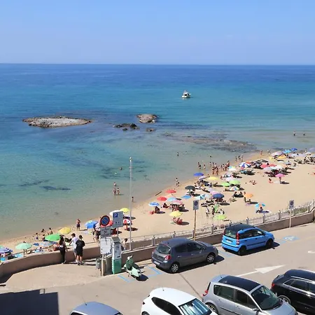 Ampurias Hotel