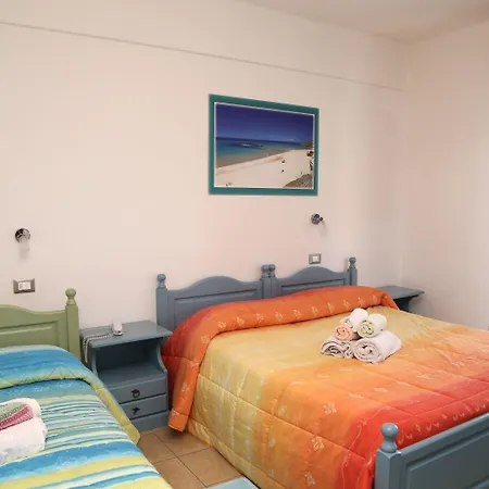 Ampurias Hotel 3*