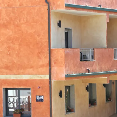 Ampurias Hotel 3*