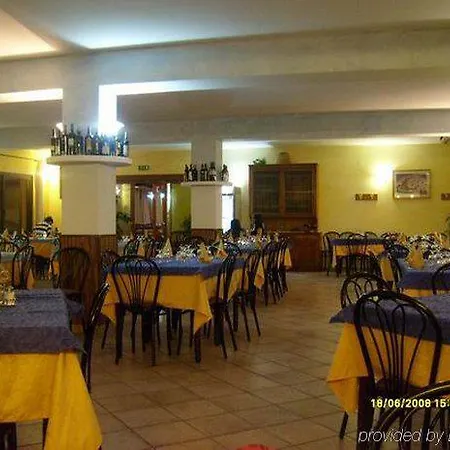 Hotel Ampurias 3*